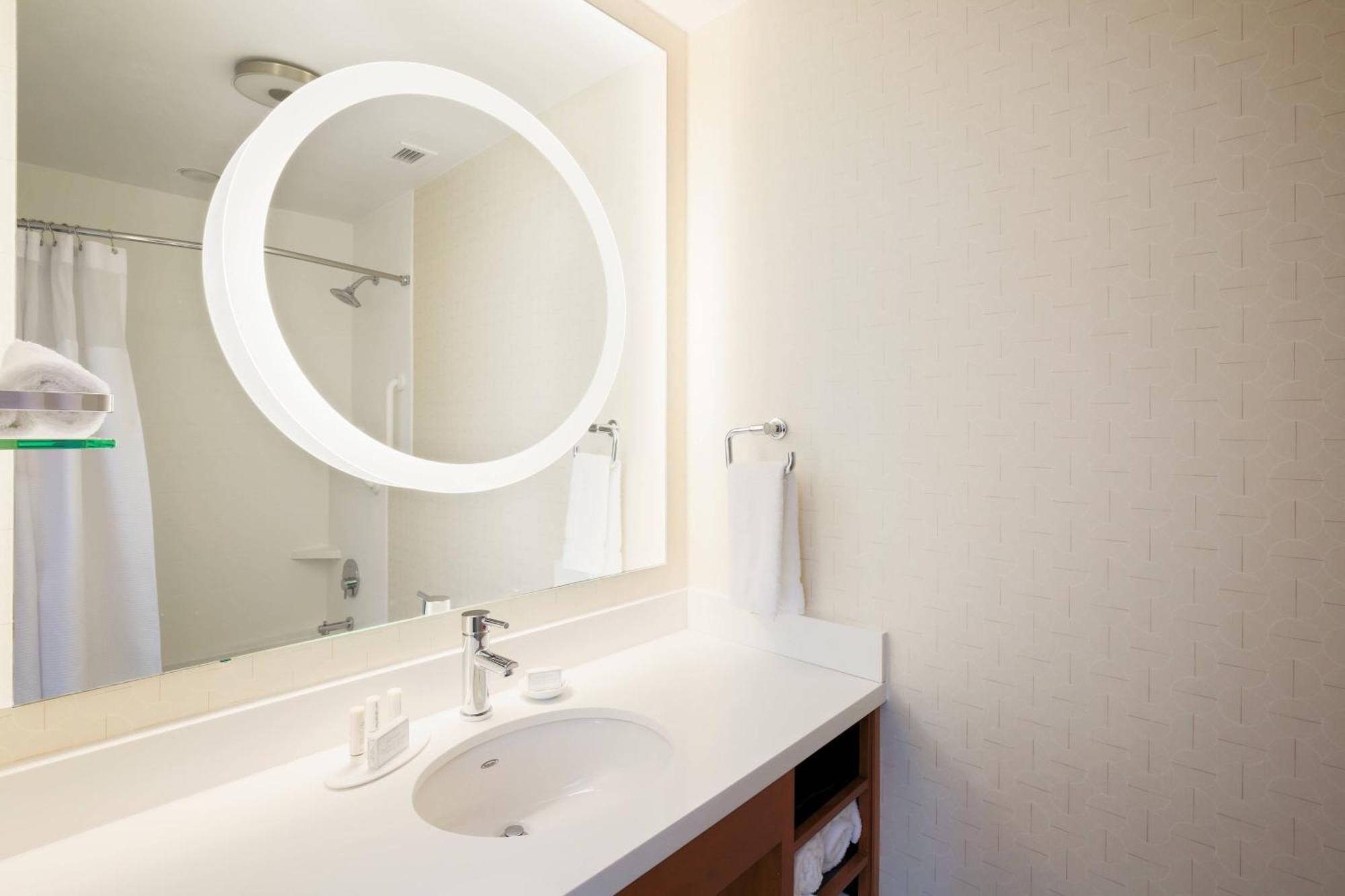 Springhill Suites By Marriott San Jose Airport Екстер'єр фото